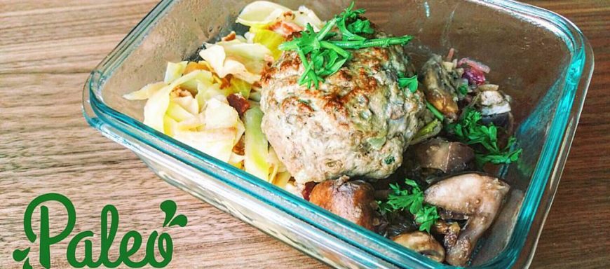 100% grassfed burger with organic parsley, onion and garlic. Slow braised organic cabbage with free range bacon and fennel seeds. Wild Mushroom and raw/organic/unpasteurized sauerkraut side salad