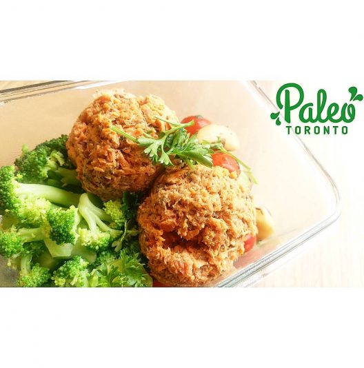 Southern style Wild sockeye salmon fish cakes infused with lemon and herb. Served with tossed organic broccoli and grape tomato salsa